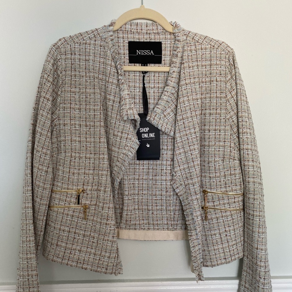 Nissa Blazer